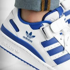 Budget 😉 Baskets Forum Low FY7756 Footwear White Royal Blue de Adidas Originals 🛒 11 Budget 😉 Baskets Forum Low FY7756 Footwear White Royal Blue de Adidas Originals 🛒 -Pas Cher adidas Magasin adidas 297443 FY7756 20220110T153047 03