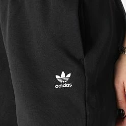 Grosses soldes 🌟 Short Jogging Femme HC0630 Noir de Adidas Originals 🌟 10 Grosses soldes 🌟 Short Jogging Femme HC0630 Noir de Adidas Originals 🌟 -Pas Cher adidas Magasin adidas 297755 HC0630 20220114T145501 03