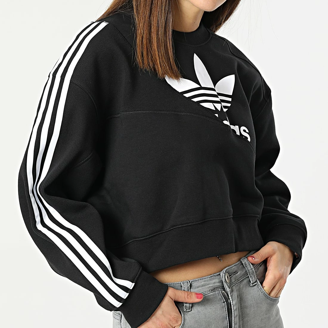 Coupon ❤️ Sweat Crewneck Femme Crop HC4622 Noir de Adidas Originals 🤩 3 Coupon ❤️ Sweat Crewneck Femme Crop HC4622 Noir de Adidas Originals 🤩