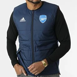Top 10 🎁 Doudoune Sans Manches Arsenal HG6236 Bleu Marine de Adidas Performance 👍 -Pas Cher adidas Magasin adidas 299770 HG6236 20220210T133209 04