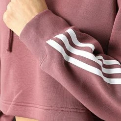 Meilleure vente 🥰 Sweat Capuche Femme Crop A Bandes HC7531 Bordeaux de Adidas Originals 😉 -Pas Cher adidas Magasin adidas 300934 HC7531 20220301T143432 04