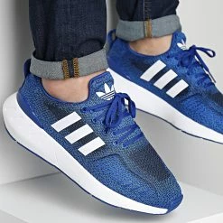 Meilleure affaire 👍 Baskets Swift Run 22 GZ3498 Royal Blue Cloud White Legacy Ink de Adidas Performance 🎁