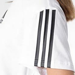 Top 10 ❤️ Tee 👕 Shirt Femme Crop HD9352 Blanc de Adidas Originals 🛒 11 Top 10 ❤️ Tee 👕 Shirt Femme Crop HD9352 Blanc de Adidas Originals 🛒 -Pas Cher adidas Magasin adidas 303550 HD9352 20220223T145807 04