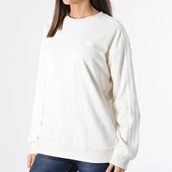 Vente flash 🔥 Sweat Crewneck A Bandes Femme HC9125 Beige de adidas 😉 12 Vente flash 🔥 Sweat Crewneck A Bandes Femme HC9125 Beige de adidas 😉 -Pas Cher adidas Magasin adidas 303883 HC9122 20220223T152646 05