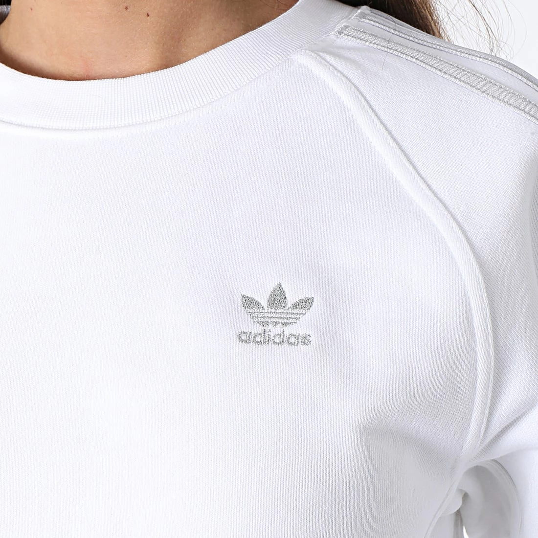 Vente flash 💯 Sweat Crewneck Femme Crop HF7531 Blanc de Adidas Originals ✨ 4 Vente flash 💯 Sweat Crewneck Femme Crop HF7531 Blanc de Adidas Originals ✨ – Image 2
