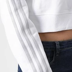 Vente flash 💯 Sweat Crewneck Femme Crop HF7531 Blanc de Adidas Originals ✨ 11 Vente flash 💯 Sweat Crewneck Femme Crop HF7531 Blanc de Adidas Originals ✨ -Pas Cher adidas Magasin adidas 304737 HF7531 20220223T152718 04