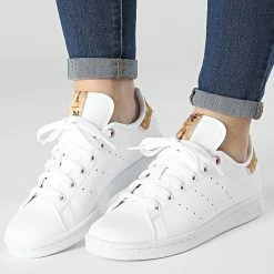 Meilleur prix â Baskets Femme Stan Smith Disney GZ6251 Cloud White Mauve Core Black de Adidas Originals đ