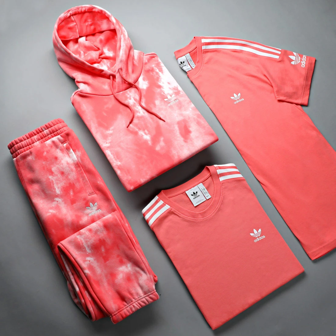 Sortie ❤️ Pantalon Jogging Essentials HE9440 Rouge Blanc de adidas 😉 9 Sortie ❤️ Pantalon Jogging Essentials HE9440 Rouge Blanc de adidas 😉 – Image 7