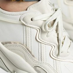 De gros 🥰 Baskets Ozweego GX3322 Aluminium Met Grey Wonder White de Adidas Originals ⭐ -Pas Cher adidas Magasin adidas 308236 GX3322 20220310T161102 02