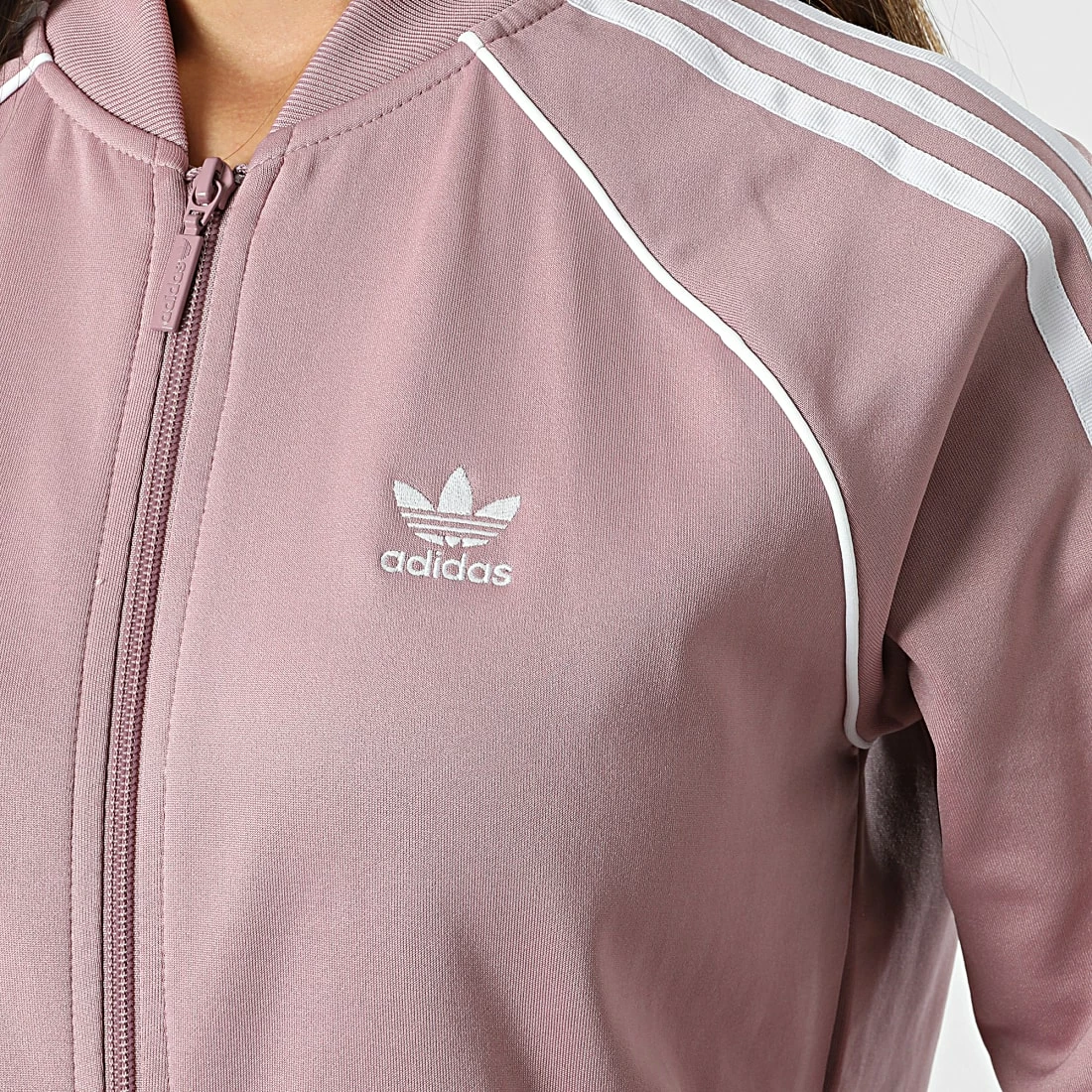 Nouveau ❤️ Veste Zippée Femme A Bandes HE9563 Rose de Adidas Originals 🔥 4 Nouveau ❤️ Veste Zippée Femme A Bandes HE9563 Rose de Adidas Originals 🔥 – Image 2