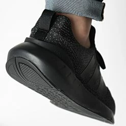 Le moins cher 🛒 Baskets Swift Run 22 GZ3500 Core Black Grey Five de Adidas Originals 💯 10 Le moins cher 🛒 Baskets Swift Run 22 GZ3500 Core Black Grey Five de Adidas Originals 💯 -Pas Cher adidas Magasin adidas 311175 GZ3500 20220401T150608 04