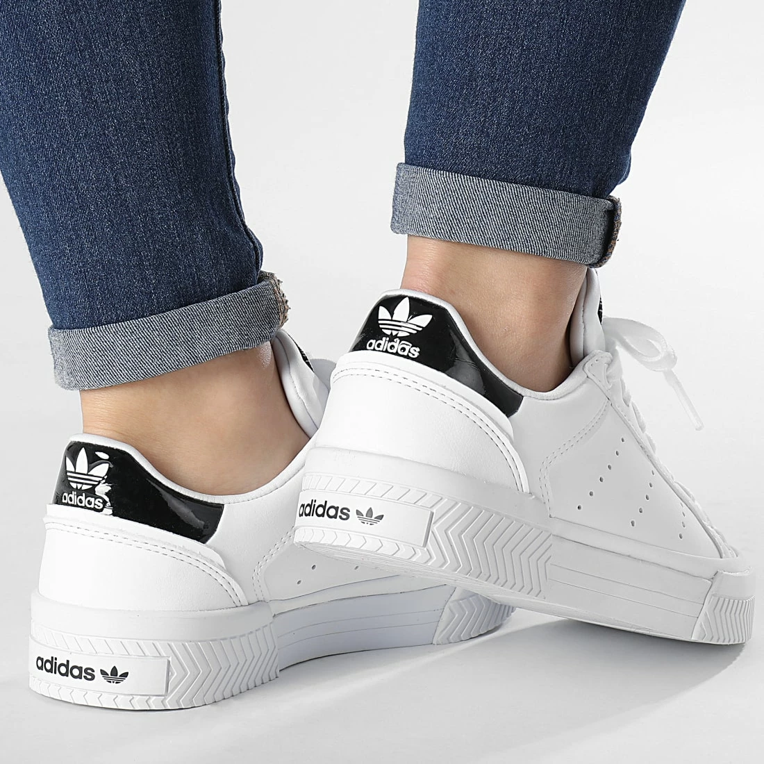 Top 10 🎁 Baskets Femme Court Torino H05279 Cloud White Core Black de Adidas Originals 🔔 6 Top 10 🎁 Baskets Femme Court Torino H05279 Cloud White Core Black de Adidas Originals 🔔 – Image 4