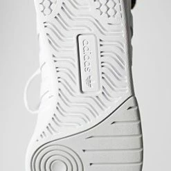 Meilleure affaire 🥰 Baskets Courtic GY3589 Footwear White de Adidas Originals 🥰 -Pas Cher adidas Magasin adidas 312256 GY3589 20220328T161826 05