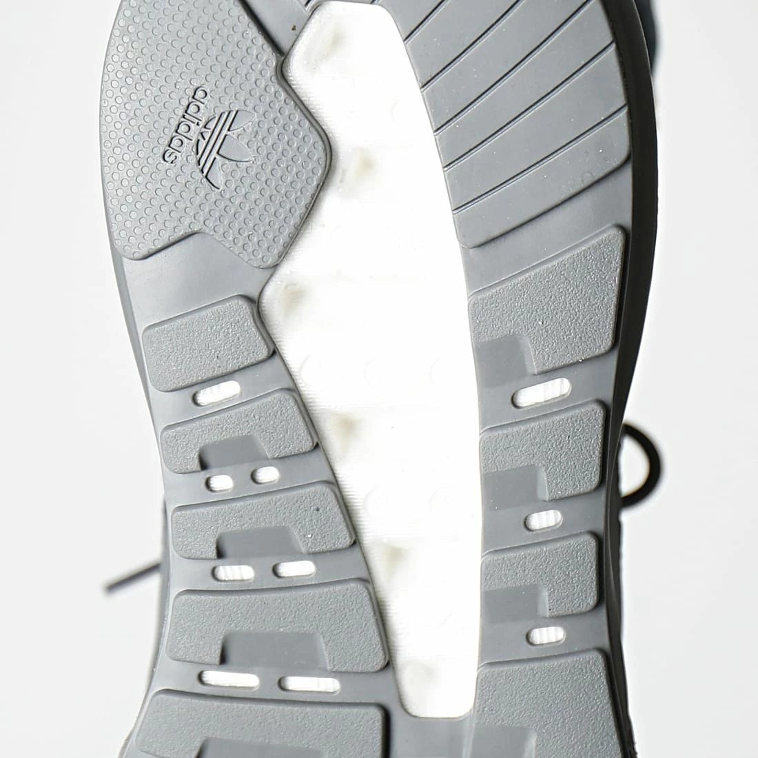 Coupon ⌛ Baskets ZX 2K Boost 2 GZ7742 Grey Three de Adidas Originals 👏 7 Coupon ⌛ Baskets ZX 2K Boost 2 GZ7742 Grey Three de Adidas Originals 👏 – Image 5