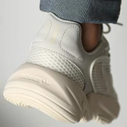 Sortie 🎁 Baskets Ozelia GX3255 Off White Wonder White de Adidas Originals 💯 -Pas Cher adidas Magasin adidas 313396 GX3255 20220406T124145 04