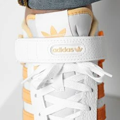 Tout neuf 🌟 Baskets Forum Low GY5833 Cloud White Pulse Amber Orange de Adidas Originals 🔥 -Pas Cher adidas Magasin adidas 315634 GY5833 20220422T122028 03