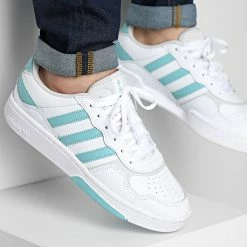Meilleure affaire 🤩 Baskets Courtic GZ0777 Cloud White Mint Tone White de Adidas Originals 😍