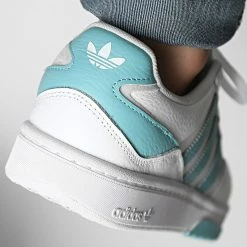 Meilleure affaire 🤩 Baskets Courtic GZ0777 Cloud White Mint Tone White de Adidas Originals 😍 -Pas Cher adidas Magasin adidas 318818 GZ0777 20220512T095309 04