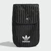 Meilleure vente 🤩 Pochette HD7023 Noir de Adidas Originals 🛒 -Pas Cher adidas Magasin adidas 319682 HD7023 20220518T154446 01
