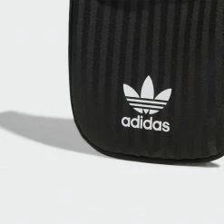 Meilleure vente 🤩 Pochette HD7023 Noir de Adidas Originals 🛒 -Pas Cher adidas Magasin adidas 319682 HD7023 20220518T154447 02