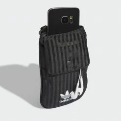 Meilleure vente 🤩 Pochette HD7023 Noir de Adidas Originals 🛒 -Pas Cher adidas Magasin adidas 319682 HD7023 20220518T154448 03