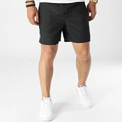 Top 10 ✔️ Short Jogging Juventus HB6014 Noir de Adidas Performance 🤩 -Pas Cher adidas Magasin adidas 320219 HB6014 20220523T160318 03