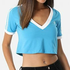 Bon marché ⌛ Tee 👚 Shirt Femme Crop Col V A Bandes HC2035 Bleu Clair de Adidas Originals ✨ -Pas Cher adidas Magasin adidas 320221 HC2035 20220601T123736 05
