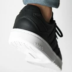 Top 10 ⌛ Baskets Courtic GX6319 Core Black Footwear White de Adidas Originals 😀 -Pas Cher adidas Magasin adidas 320635 GX6319 20220624T151516 04