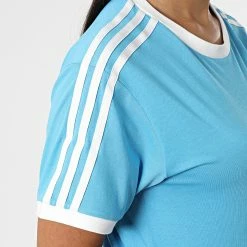 Le moins cher 🌟 Tee 👕 Shirt Femme A Bandes 3 Stripes HC1963 Bleu de Adidas Originals 🧨 -Pas Cher adidas Magasin adidas 321048 HC1963 20220531T150116 06