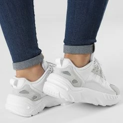 Bon marché 😀 Baskets Femme ZX 22 Boost GW3660 Cloud White Crystal White de Adidas Originals ⭐ -Pas Cher adidas Magasin adidas 321440 GW3660 20220610T162819 04