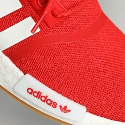 De gros 🔔 Baskets NMD R1 GY6056 Vivid Red Cloud White Gum de Adidas Originals 🔥 8 De gros 🔔 Baskets NMD R1 GY6056 Vivid Red Cloud White Gum de Adidas Originals 🔥 -Pas Cher adidas Magasin adidas 321442 GY6056 20220602T144854 02