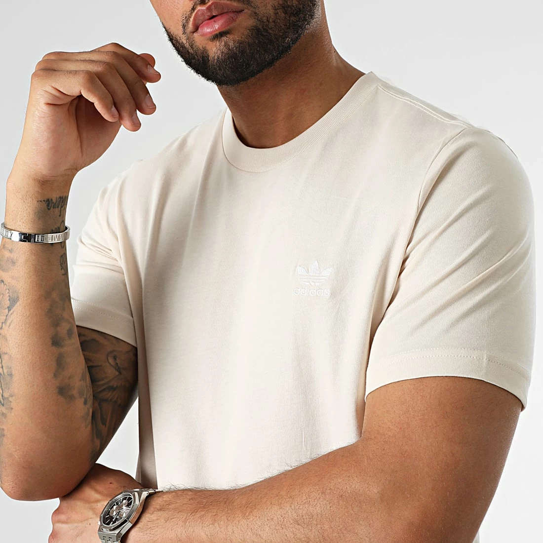 Les meilleures critiques de 🌟 Tee 👕 Shirt HE7194 Beige de Adidas Originals 🎉 5 Les meilleures critiques de 🌟 Tee 👕 Shirt HE7194 Beige de Adidas Originals 🎉 – Image 3