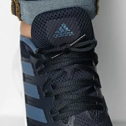 Grosses soldes ❤️ Baskets ShowTheWay 2 GY4702 Core black de Adidas Performance 😉 -Pas Cher adidas Magasin adidas 322127 GY4702 20220609T134936 02