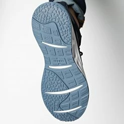 Grosses soldes ❤️ Baskets ShowTheWay 2 GY4702 Core black de Adidas Performance 😉 -Pas Cher adidas Magasin adidas 322127 GY4702 20220609T134940 05