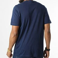Nouveau 🌟 Tee 👕 Shirt HJ7978 Bleu Marine de Adidas Originals 👏 -Pas Cher adidas Magasin adidas 322996 HJ7978 20220620T154619 06