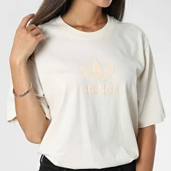 Meilleur prix 😍 Tee 👚 Shirt Femme HK2786 Beige de Adidas Originals 🧨 -Pas Cher adidas Magasin adidas 323751 HK2786 20220630T141233 05