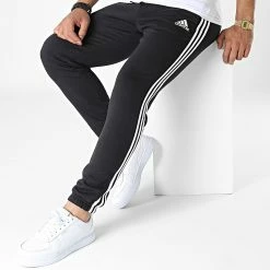 Les meilleures critiques de 😉 Pantalon Jogging A Bandes GK8822 Noir de Adidas Performance ✔️ 10 Les meilleures critiques de 😉 Pantalon Jogging A Bandes GK8822 Noir de Adidas Performance ✔️ -Pas Cher adidas Magasin adidas 324059 GK8822 20220627T160414 03