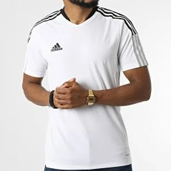 Les meilleures critiques de ⭐ Tee 👚 Shirt A Bandes GM7590 Blanc de Adidas Performance ❤️ -Pas Cher adidas Magasin adidas 324492 GM7590 20220617T161349 03