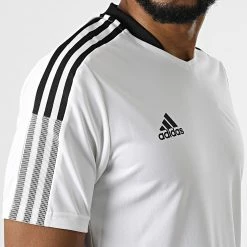 Les meilleures critiques de ⭐ Tee 👚 Shirt A Bandes GM7590 Blanc de Adidas Performance ❤️ -Pas Cher adidas Magasin adidas 324492 GM7590 20220617T161350 04