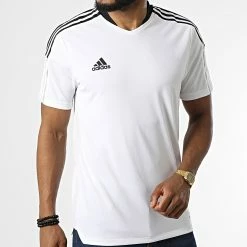 Les meilleures critiques de ⭐ Tee 👚 Shirt A Bandes GM7590 Blanc de Adidas Performance ❤️ -Pas Cher adidas Magasin adidas 324492 GM7590 20220617T161352 05