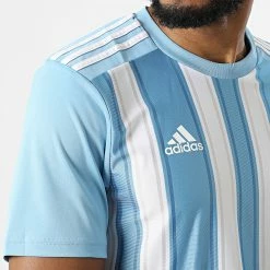 Budget ✔️ Tee 👕 Shirt A Bandes GN5845 Bleu Clair de Adidas Performance ✔️ 11 Budget ✔️ Tee 👕 Shirt A Bandes GN5845 Bleu Clair de Adidas Performance ✔️ -Pas Cher adidas Magasin adidas 324493 GN5845 20220617T161445 04