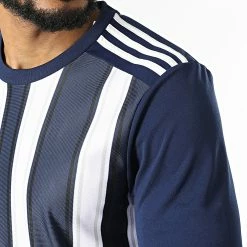 Offres 😍 Tee 👕 Shirt A Bandes GN5845 Bleu Marine de Adidas Performance 🔔 -Pas Cher adidas Magasin adidas 324494 GN5847 20220617T161502 02