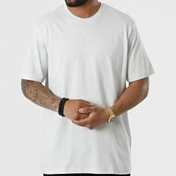 Top 10 ✔️ Tee 👕 Shirt Essential HK2723 Gris Clair de Adidas Originals 🎉 -Pas Cher adidas Magasin adidas 324871 HK2723 20220624T145430 03