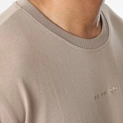 Le moins cher ✔️ Tee 👕 Shirt Essential HK2724 Marron de Adidas Originals 👍 -Pas Cher adidas Magasin adidas 324875 HK2724 20220624T145222 06