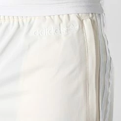 Meilleure vente 🔥 Pantalon Jogging A Bandes HR7901 Beige de Adidas Originals ❤️ -Pas Cher adidas Magasin adidas 325160 HR7901 20220627T160852 02