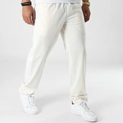 Meilleure vente 🔥 Pantalon Jogging A Bandes HR7901 Beige de Adidas Originals ❤️ -Pas Cher adidas Magasin adidas 325160 HR7901 20220627T160856 05