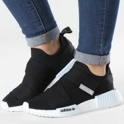 Remise 👏 Baskets Femme NMD R1 GW5698 Core Black Cloud White de Adidas Originals 🥰
