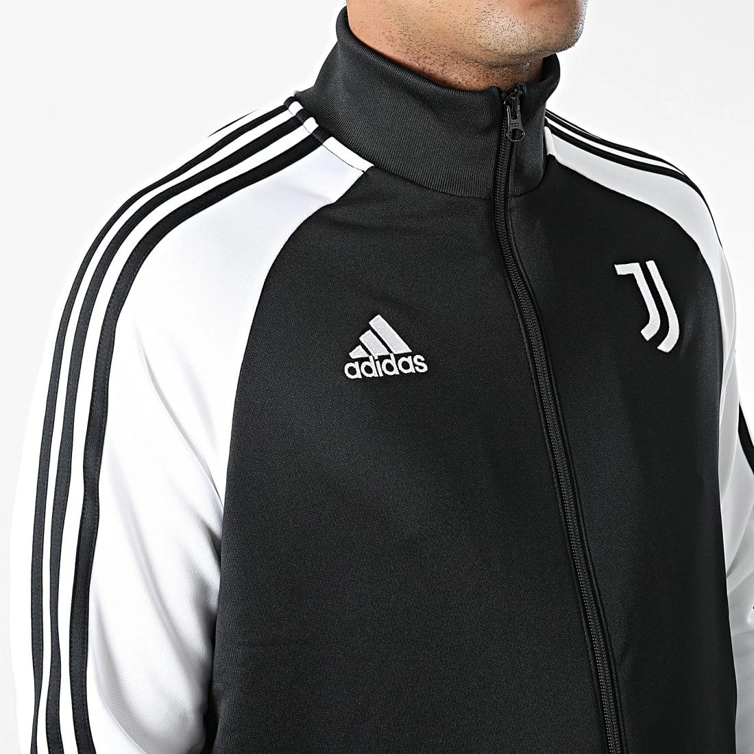 Budget 😍 Veste Zippée A Bandes Juventus DNA HD8887 Noir Blanc de Adidas Performance ✨ 8 Budget 😍 Veste Zippée A Bandes Juventus DNA HD8887 Noir Blanc de Adidas Performance ✨ – Image 6