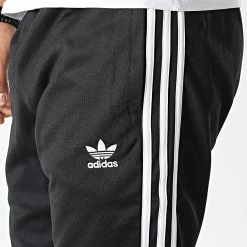 Les meilleures critiques de 🤩 Pantalon Jogging A Bandes Cutline HK7429 Noir de Adidas Originals 🤩 9 Les meilleures critiques de 🤩 Pantalon Jogging A Bandes Cutline HK7429 Noir de Adidas Originals 🤩 -Pas Cher adidas Magasin adidas 325607 HK7429 20220701T141441 02