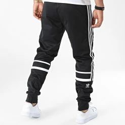 Les meilleures critiques de 🤩 Pantalon Jogging A Bandes Cutline HK7429 Noir de Adidas Originals 🤩 11 Les meilleures critiques de 🤩 Pantalon Jogging A Bandes Cutline HK7429 Noir de Adidas Originals 🤩 -Pas Cher adidas Magasin adidas 325607 HK7429 20220701T141444 04